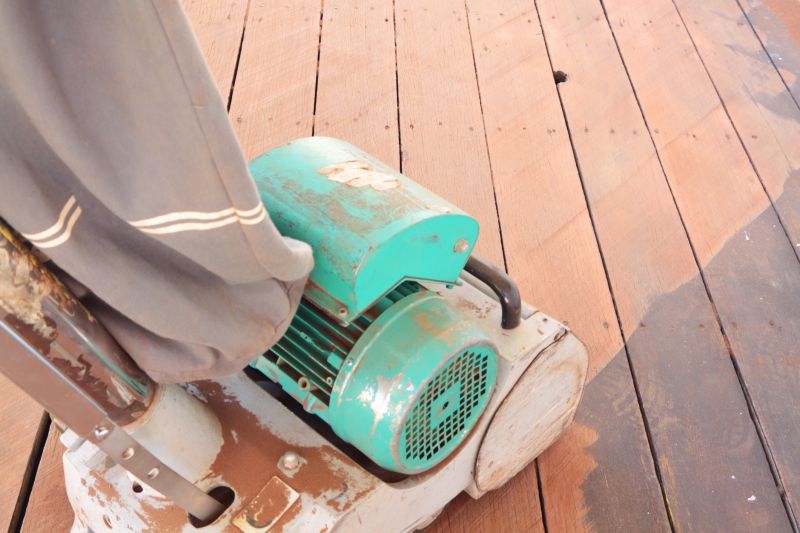 Outdoor Deck Sanding - Nashville